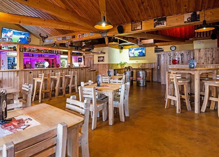 Roadcamp - American Motel & Sportsbar