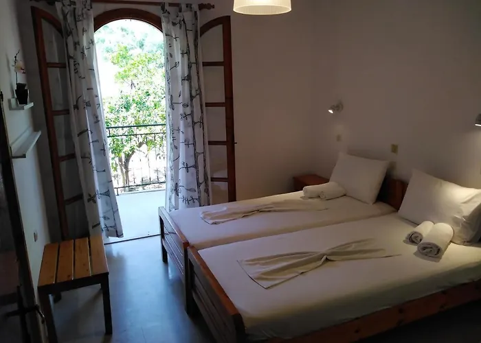 Ηotel Della