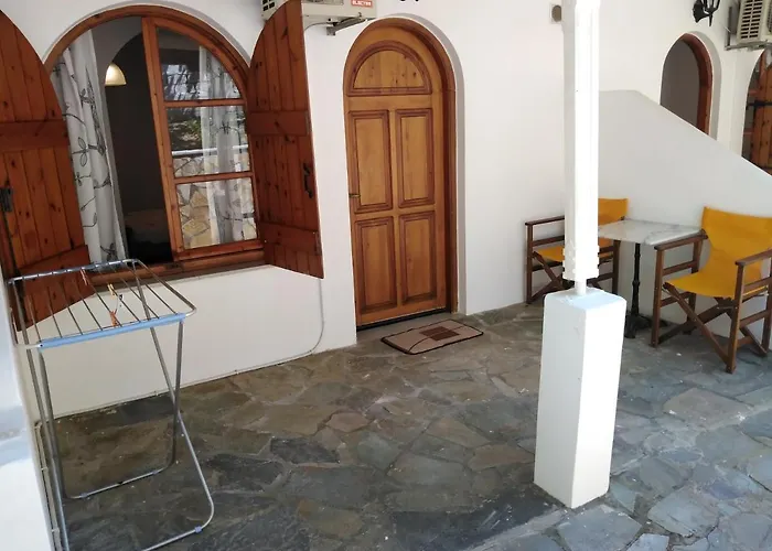 Ηotel Della