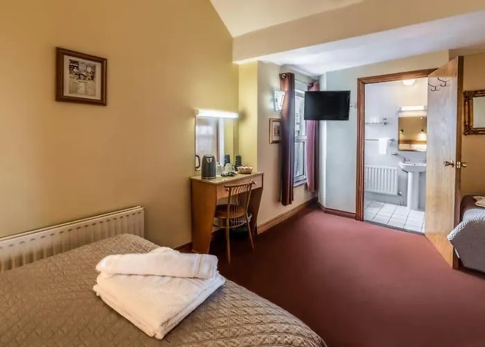 Holiday Hotel