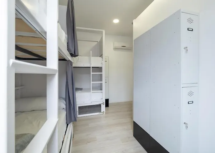 El Hostel & Co