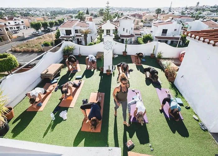 Bura Surfhouse
