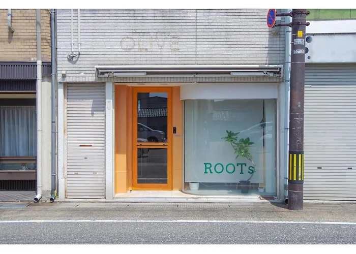 Travelers' House Roots