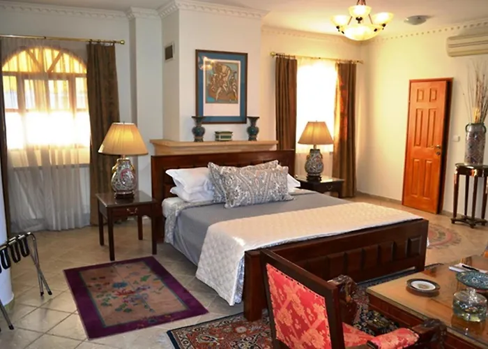 Palacio Domain - Stylish European Luxury Boutique Hotel