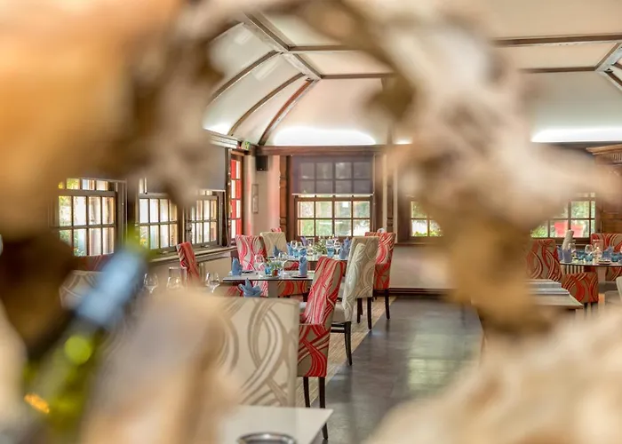 Logis Hotel La Commanderie De Champarey