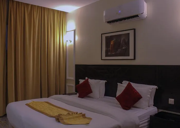 Rollins Hotel