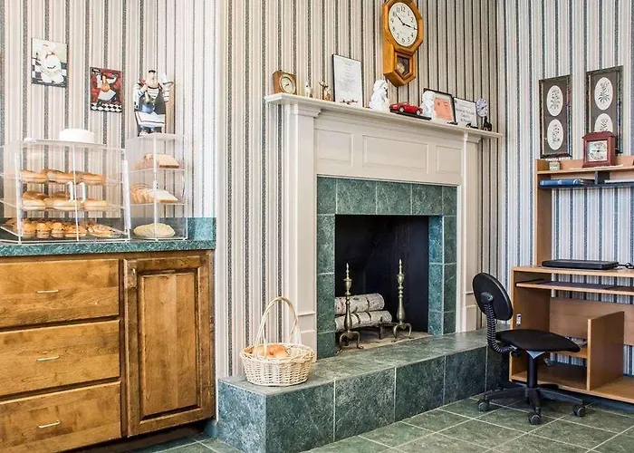 Best Western Marshall Manor
