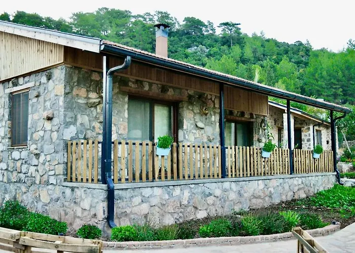 Dedehan Retreat Otel