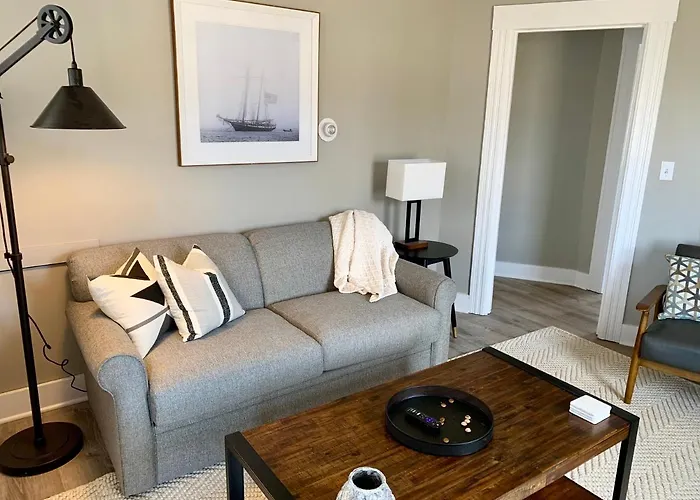 Harbor View Landing