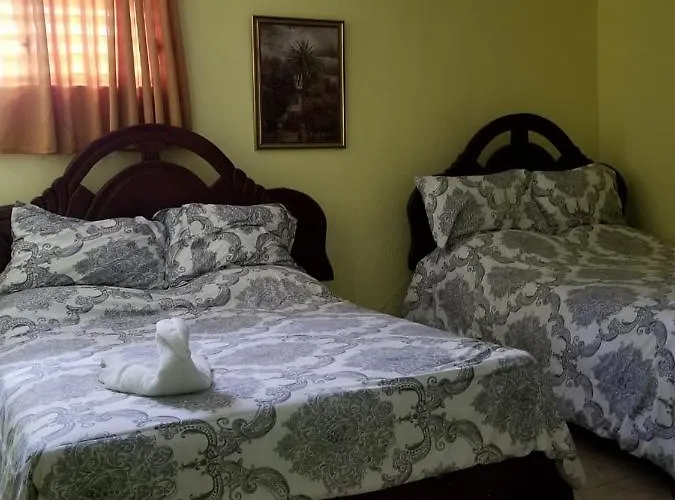 Hotel Victoriano