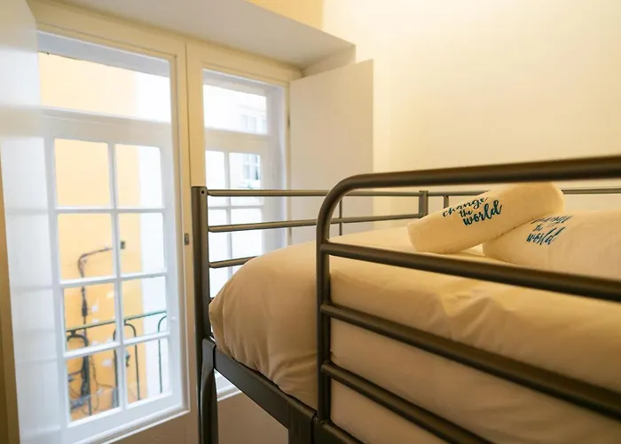 Change The World Hostels - Coimbra - Almedina