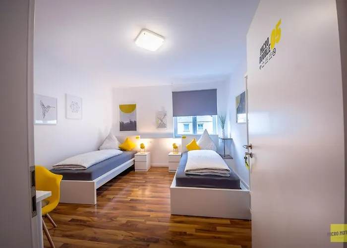 Micro Motel A-25