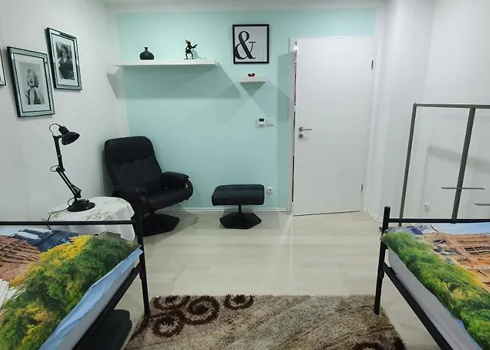 B-Hostel