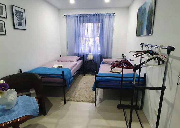B-Hostel