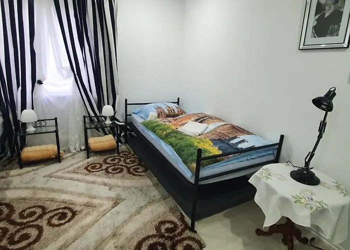 B-Hostel