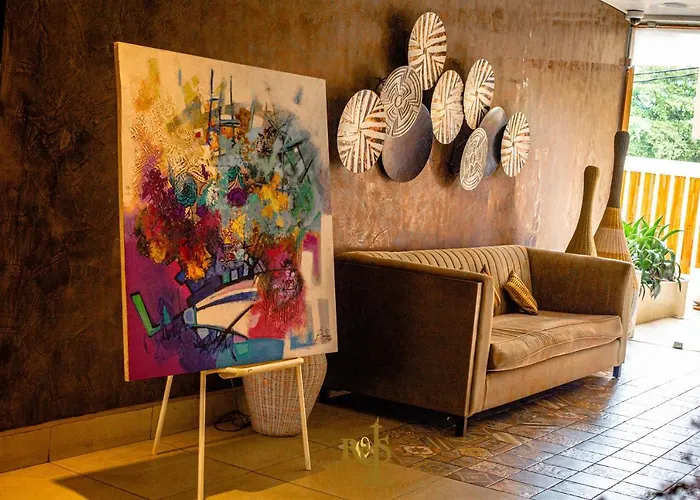Roots Hotel Apartments Abidjan