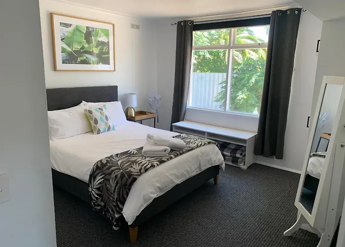 Kings Avenue Motel
