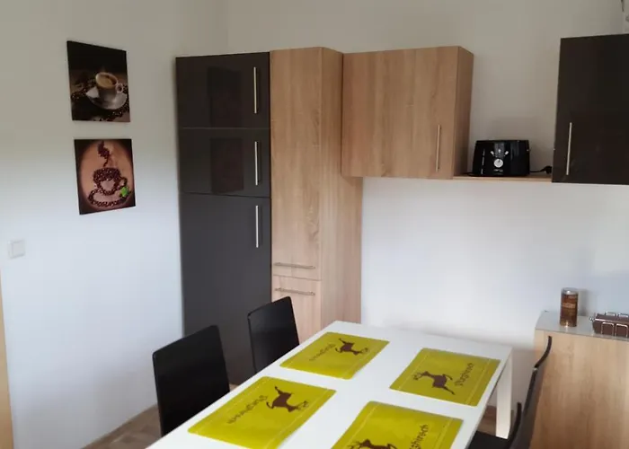 Niederdreisbacher Huette - Moderne Doppelzimmer - Einzelbetten -