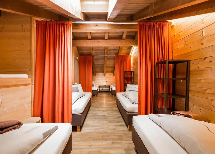 Rutsche Hostel