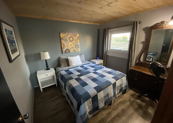 The Pines Motel And Cottages