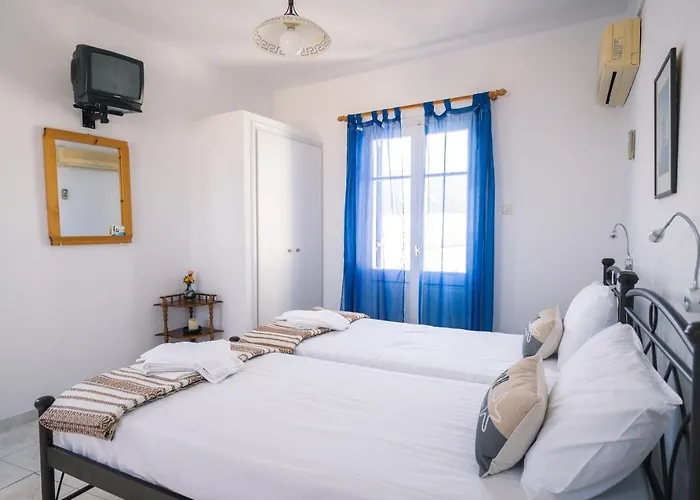 Giamaki Apartments