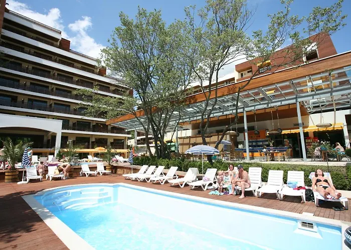 Flamingo Hotel 4*