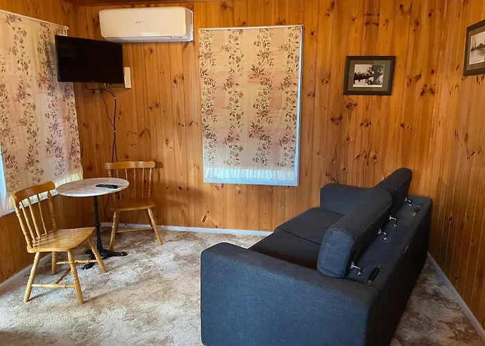 Happy Wanderer Motel Cohuna 70S Style