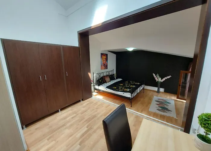 Happy Accomodation