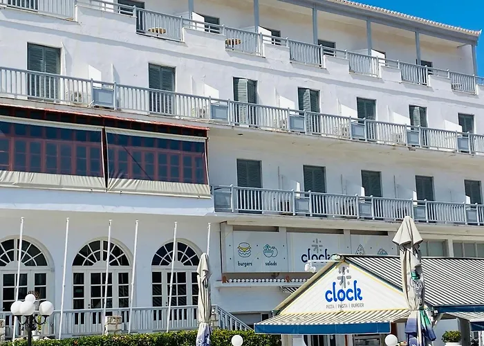A Hotel Faros