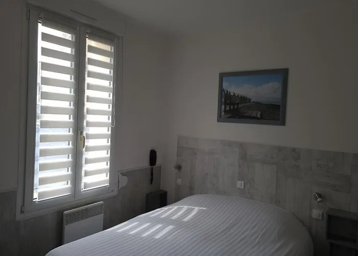 Logis - Le Neptune Hotel & Restaurant
