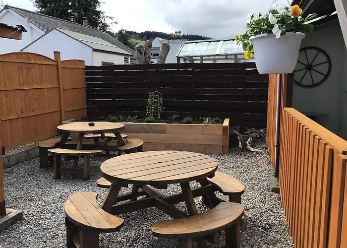 Loch Ness Backpackers Lodge