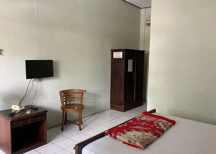 Hotel Garuda Syariah Near Alun Alun Banjarnegara