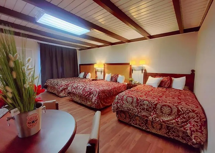 Kootenay Country Inn