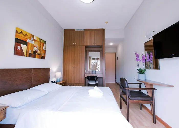 Hotel Cronos