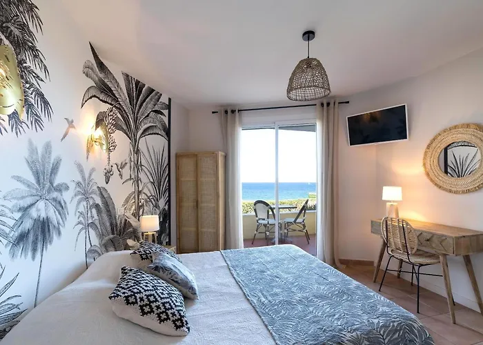 "Cap Riviera" Hotel & Restaurant Saint Aygulf