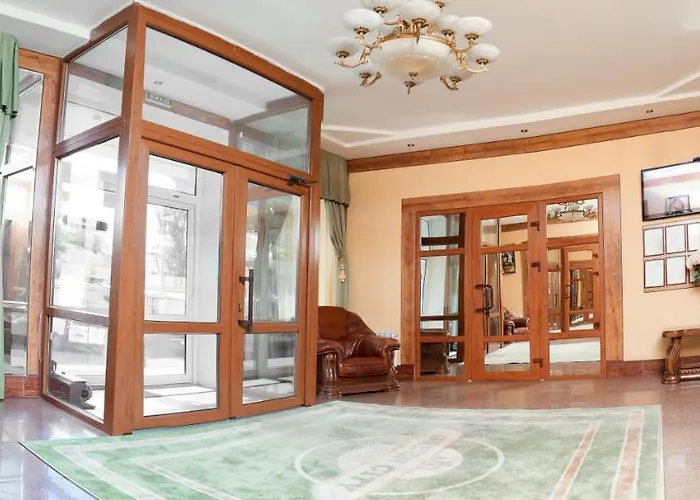 Green City Hotel