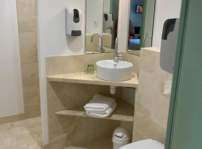 Logis Hotel Les Tilleuls