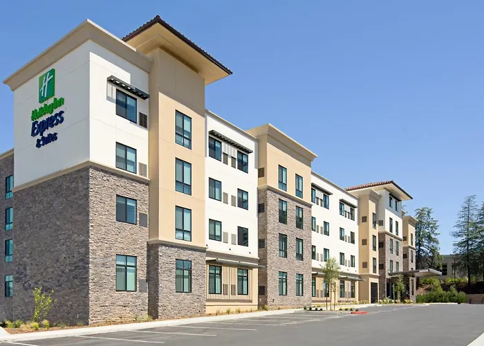 Holiday Inn Express & Suites - Valencia - Santa Clarita By Ihg