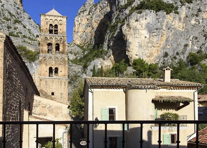Le Relais A Moustiers