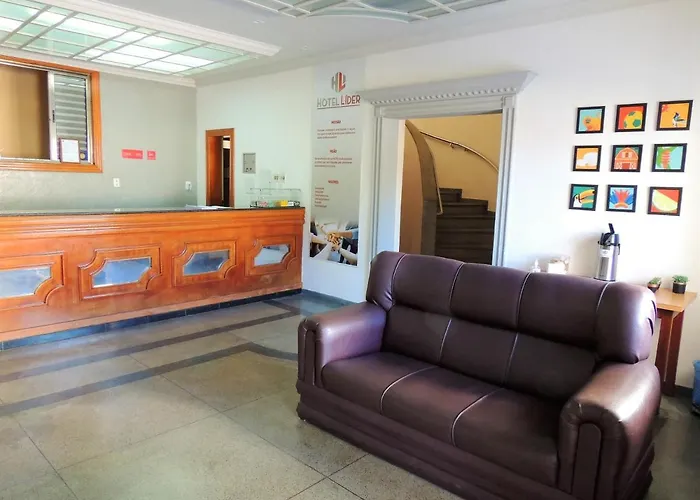 Hotel Líder