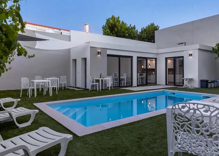Ilheu 25 Peniche House