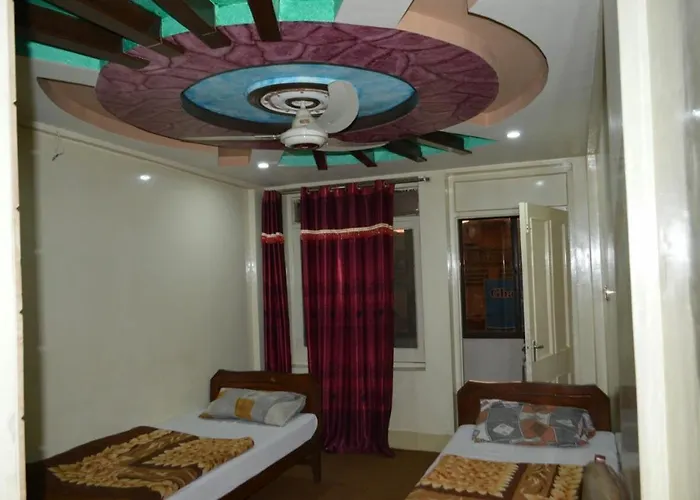 Hotel Deluxe