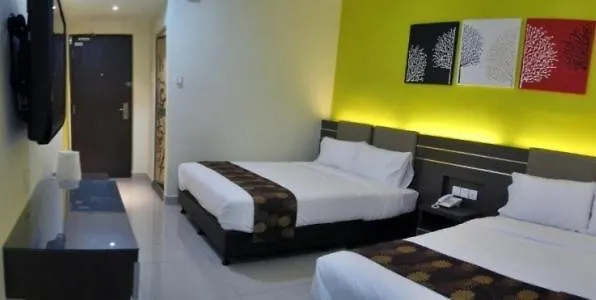 Gm Holiday Hotel
