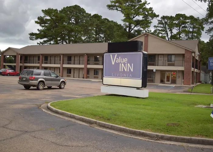 Value Inn - Livonia
