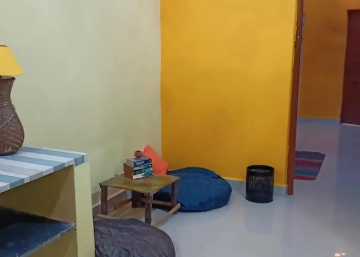 Red Monkeys Hostel