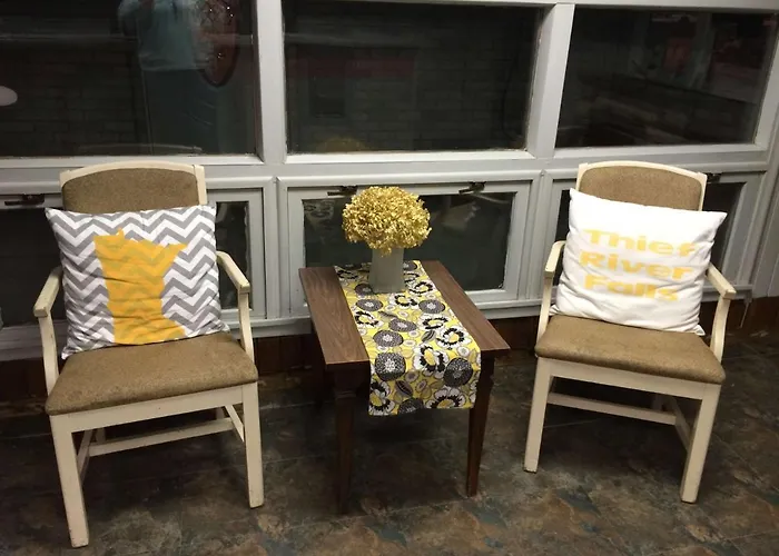 Custom Stay Thief River Falls