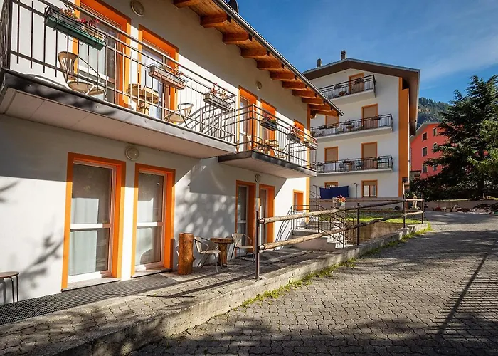 Hostel - Bormio - Livigno - Santa Caterina - Stelvio