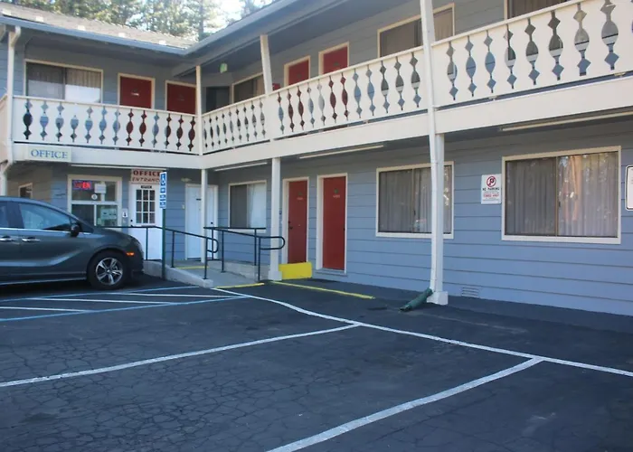 Thunderchief Inn