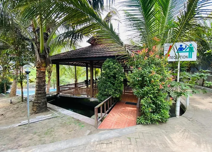 Hotel Dan Gazebo Syariah Pinggir Kali Prigen Redpartner