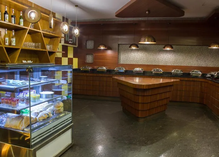 Ambaari Hotel